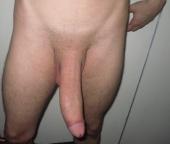 Bună la toate femeile din România vreau sa cunosc femei pentru dragoste de placere totul o fac din placere ma puteți găsi și pe telefon său pe whatapp 