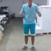 Caut doamnă discretă pentru întâlnire. 0725299109, detalii prin mesaj. Căsătorit, curat sincer și discret. 