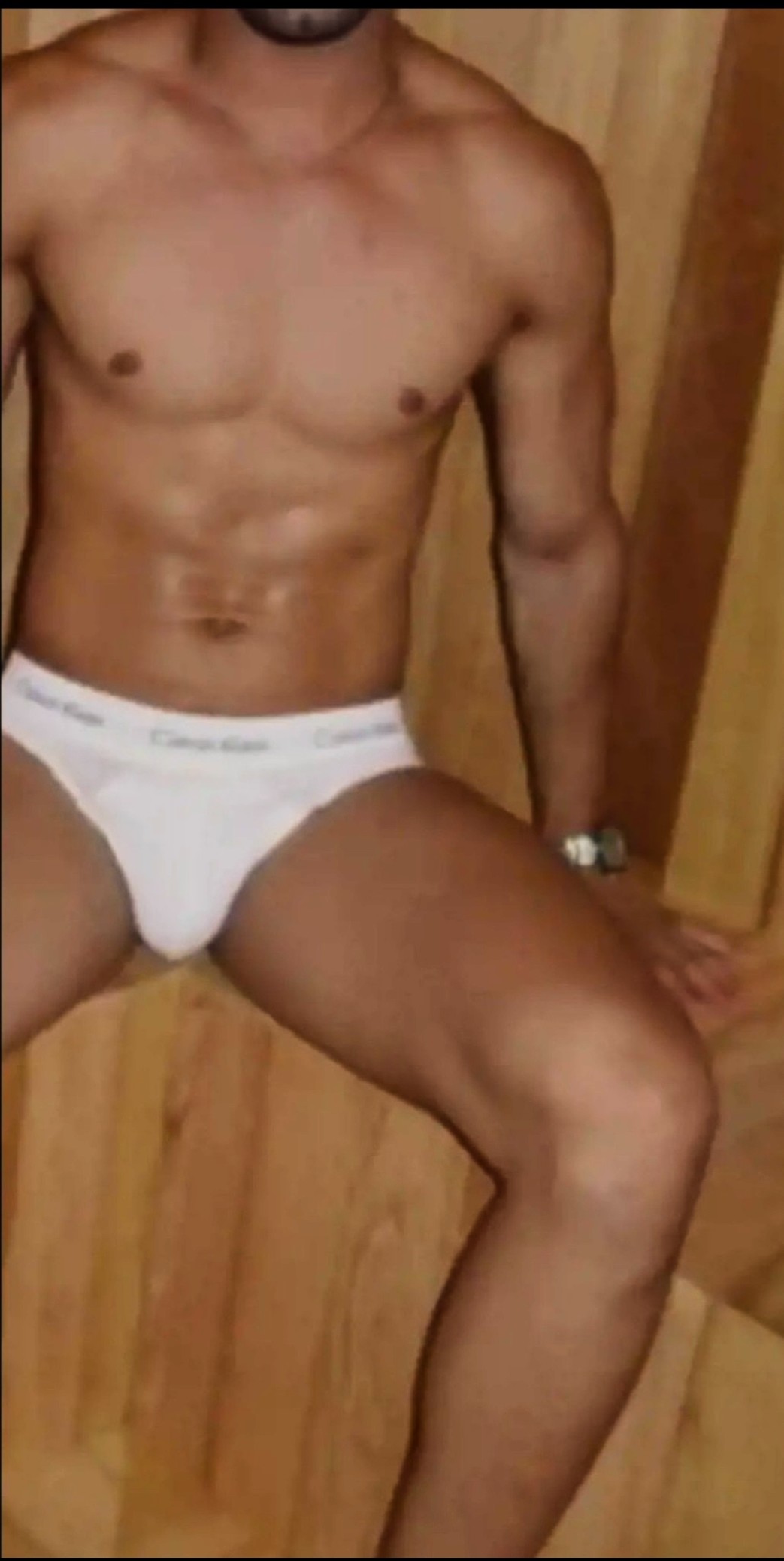 Escorte Sexy - Bucuresti - ESCORT ACTIV DOTAT 18/5  DAU MUIE FUT MASAJ SI TOT CE DORESTI DETALII LA TEL SUNA MA CAND ESTI HOT?R?T SA VI LA MINE.  LOCATIE SERIOZITATE SI DISCRETIE INITIEZ SI INCEP?TORI  SUNA MA  GARANTEZ PLACERE MAXIM?