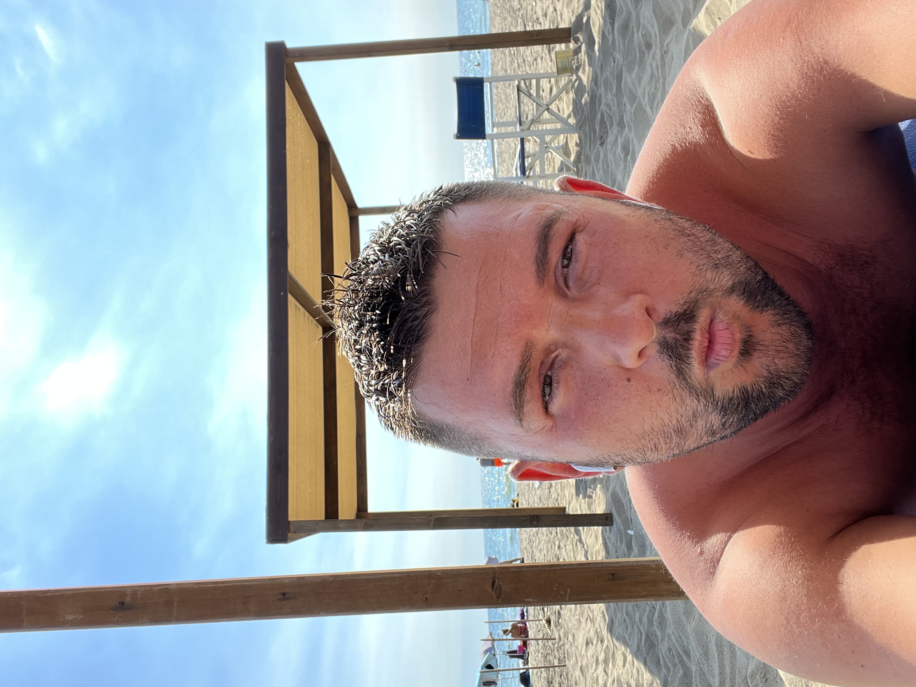 Constanta - Escorta Sexy - Domn cu experien??, a?tept mesajele tale în privat