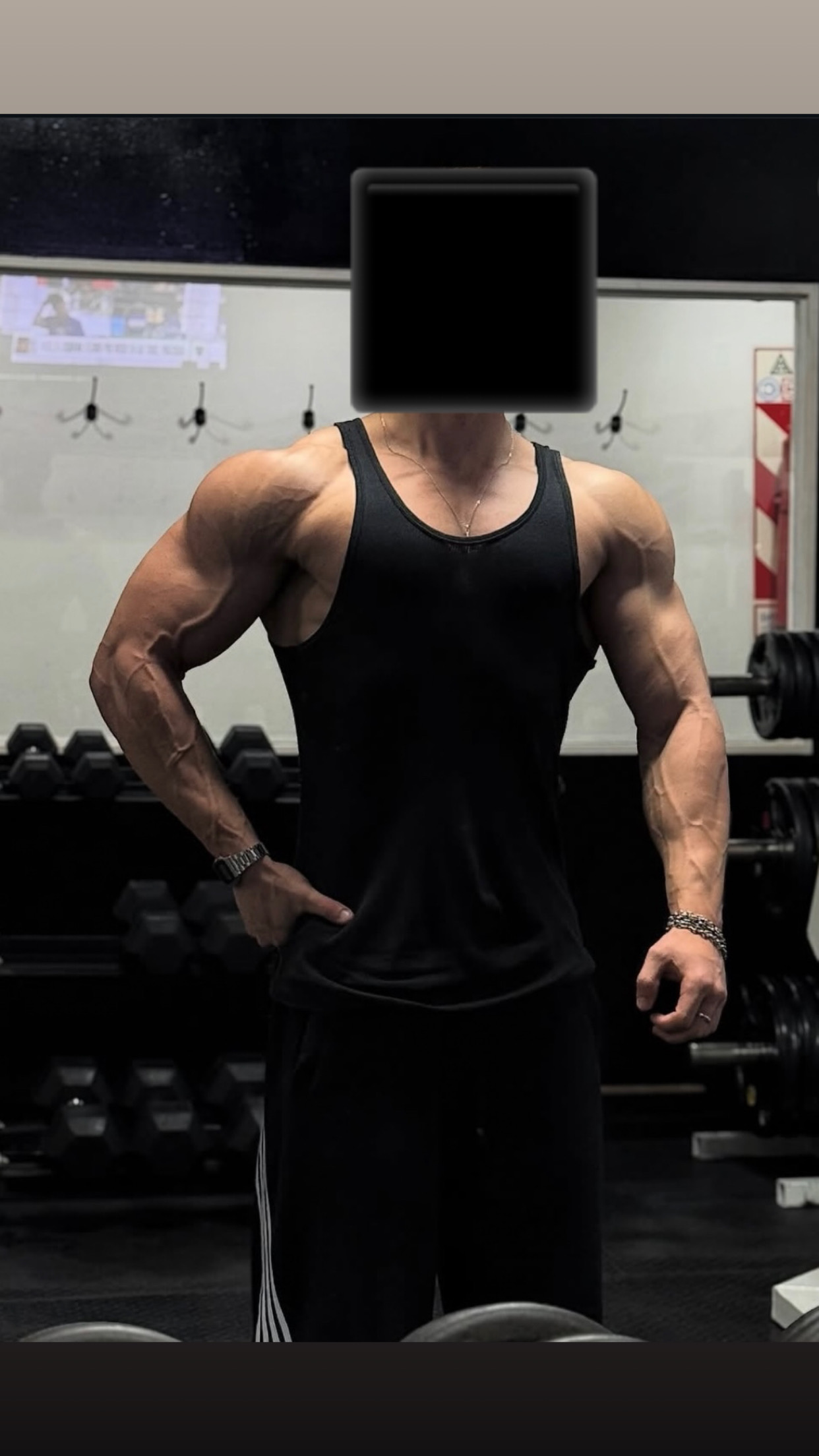 Escorte Sexy - Bucuresti - Caut domn trans pot s? sug ?i s? dau adânc