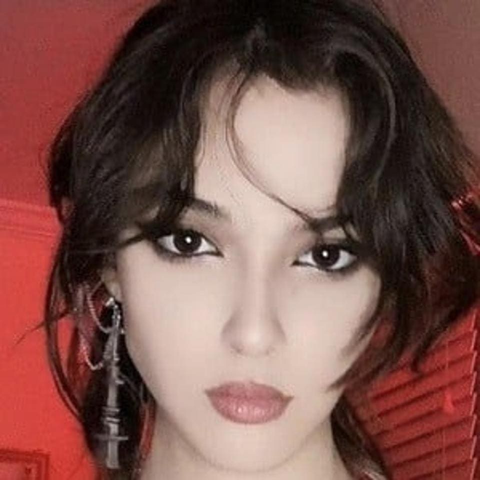 Escorte Sexy - Kurtea De Arges - Roscata discreta atenta la cerintele tale, ofer domnilor manierati companie si masaj terapeutic la domiciliul meu.  Ofer si cer seriozitate maxima, igiena garantata.  Detalii suplimentare la telefon.  Doar wutzup (