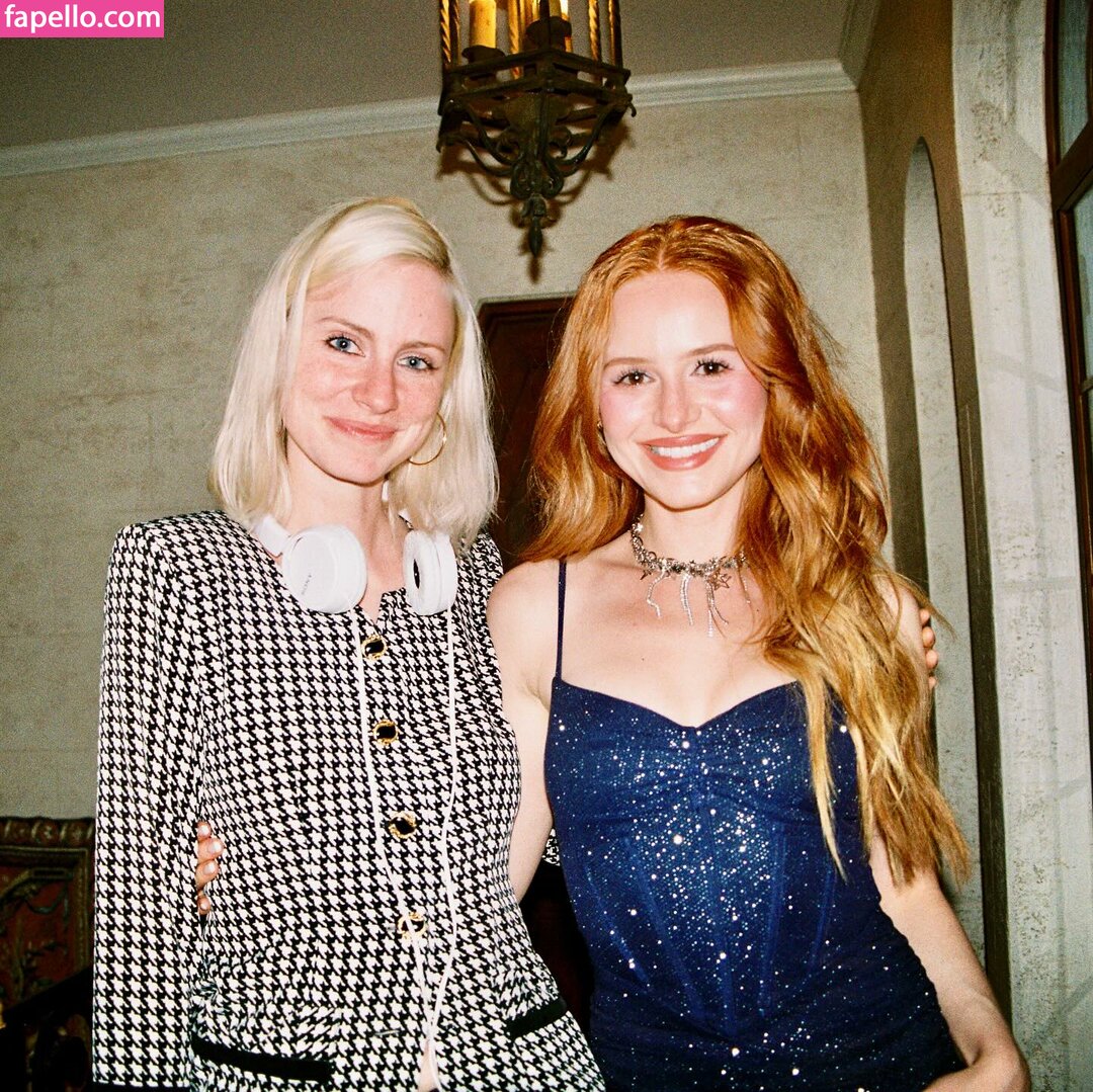 Escorte Sexy - Kurtea De Arges - Roscata discreta atenta la cerintele tale, ofer domnilor manierati companie si masaj terapeutic la domiciliul meu.  Ofer si cer seriozitate maxima, igiena garantata.  Detalii suplimentare la telefon.  Doar wutzup (