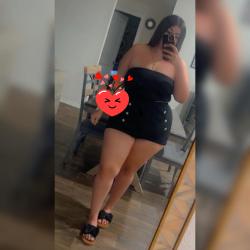 Escorte Sexy - Pitești - Escorta manierata am revenit.  Ofer companie si masaj terapeutic facut cu creme si uleiuri aromate domnilor manierati intr-o locatie discreta.  Locuri de parcare si ac.  Detalii la telefon. 