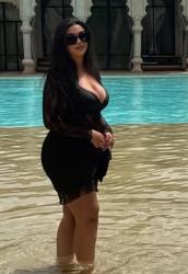 Escorte Sexy - Pitești - Escorta manierata am revenit.  Ofer companie si masaj terapeutic facut cu creme si uleiuri aromate domnilor manierati intr-o locatie discreta.  Locuri de parcare si ac.  Detalii la telefon. 