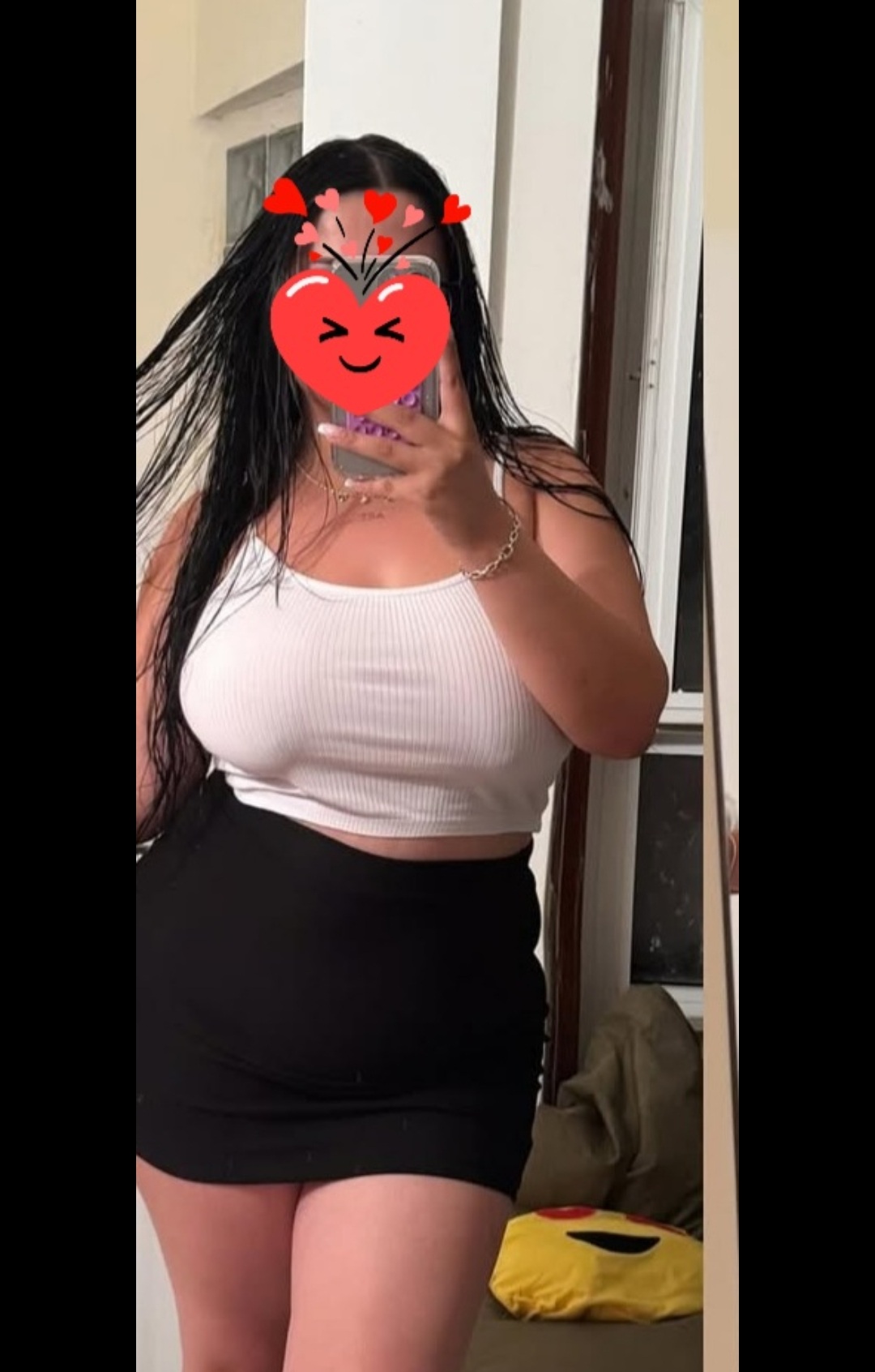 Escorta Sex - Top escorta bruneta titrata, cu experienta, o fire placuta, calma si rabdatoare ofer companie, masaj de relaxare si terapeutic in conditii de lux.  Detalii la telefon.  - Telefon: 0743699002 