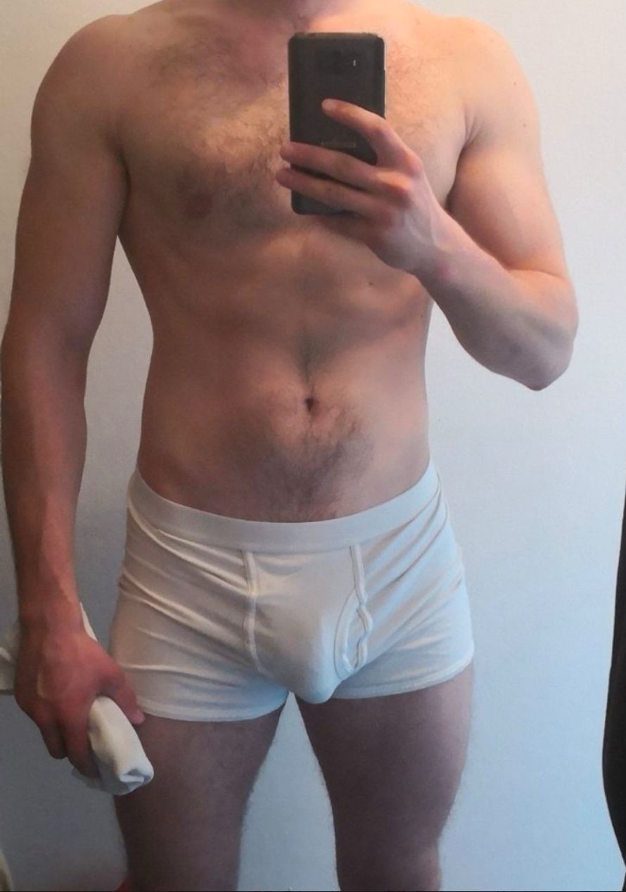 Escorte Sexy - Brăila - Vreau s? te gust ?i s? te joci cu ou?le mele