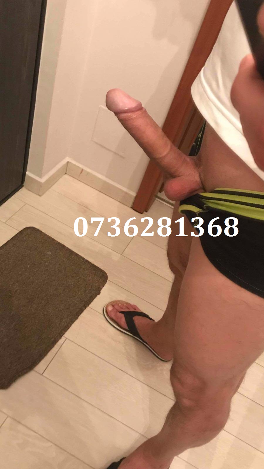 Escorte Sexy - Bucuresti - Salut.  Sunt Alex un barbat potent foarte serios si de încredere ce-?i poate oferii clipe unice nu promisiuni cum fsac mul?i mecanic.  Una spun la tel alta fac in realitate.  Daca teai saturat de pusi de culoare neagra de se dau turci si tea fraierit ori de cite ori ai decis sa mergi la iei, Nu ezita sa ma contactezi .  Sunt român 100%