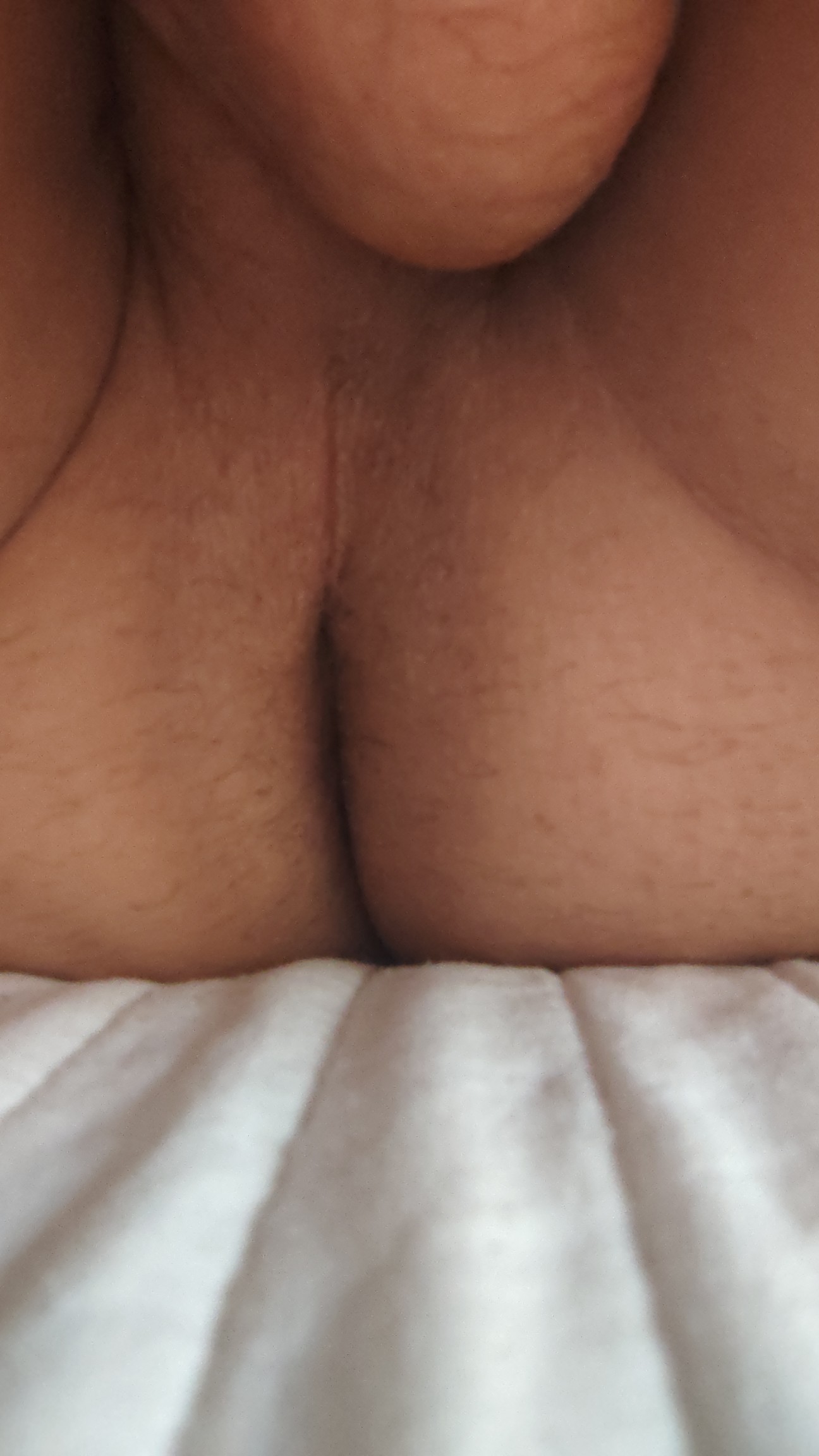 Bucuresti - Escorta Sexy - Escorta senzuala iti pot oferi companie, masaj de relaxare, intr-o ambianta placuta, clipe linistite la domiciliul meu sau al tau.  Astept domni seriosi si manierati.  Detalii la telefon