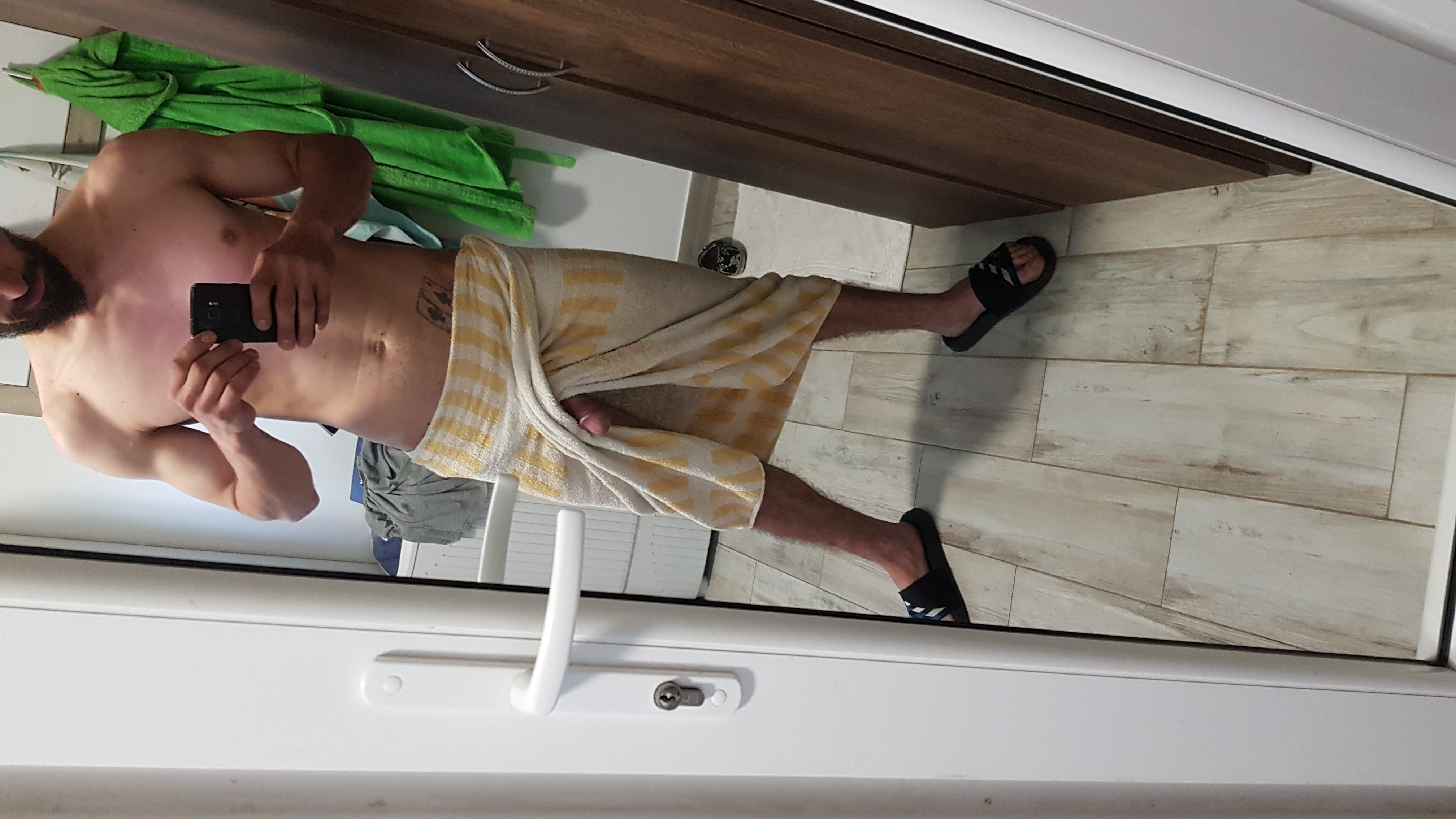 Constanța - Escorta Sexy - Chef de amor pentru to?i b?ie?ii activi la domiciliu