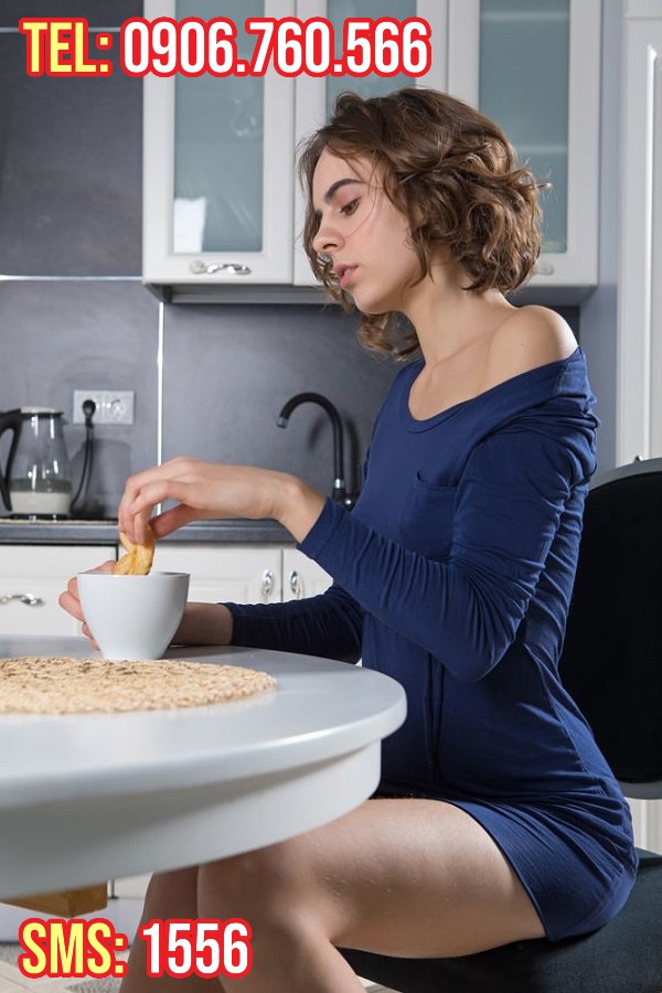 Escorte Sexy - Toata Tara - Sunt o femeie mai romantica, careia ii place cafeaua cu sarutari fierbinti dimineata, plimbarile in aer liber, atingerile tandre si soaptele fierbinti.  Daca vrei sa ai parte de multa iubire si rasfat, atunci eu sunt cea mai buna alegere a ta.  Suna-ma la numarul 0906.  760.  566, t:1.  10e/min+tva sau trimite sms la 1556 cu textul RAMONA, t:1.  10e/sms+tva si sunt doar a ta