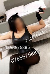 Escorte Sexy - Bucuresti - Escorta bruneta reala, draguta si cu bun simt ofer companie, masaj terapeutic si masaj corporal de intretinere.  Prosoape curate, igiena.  Pt.  detalii in plus suna-ma.  Detalii la telefon. 