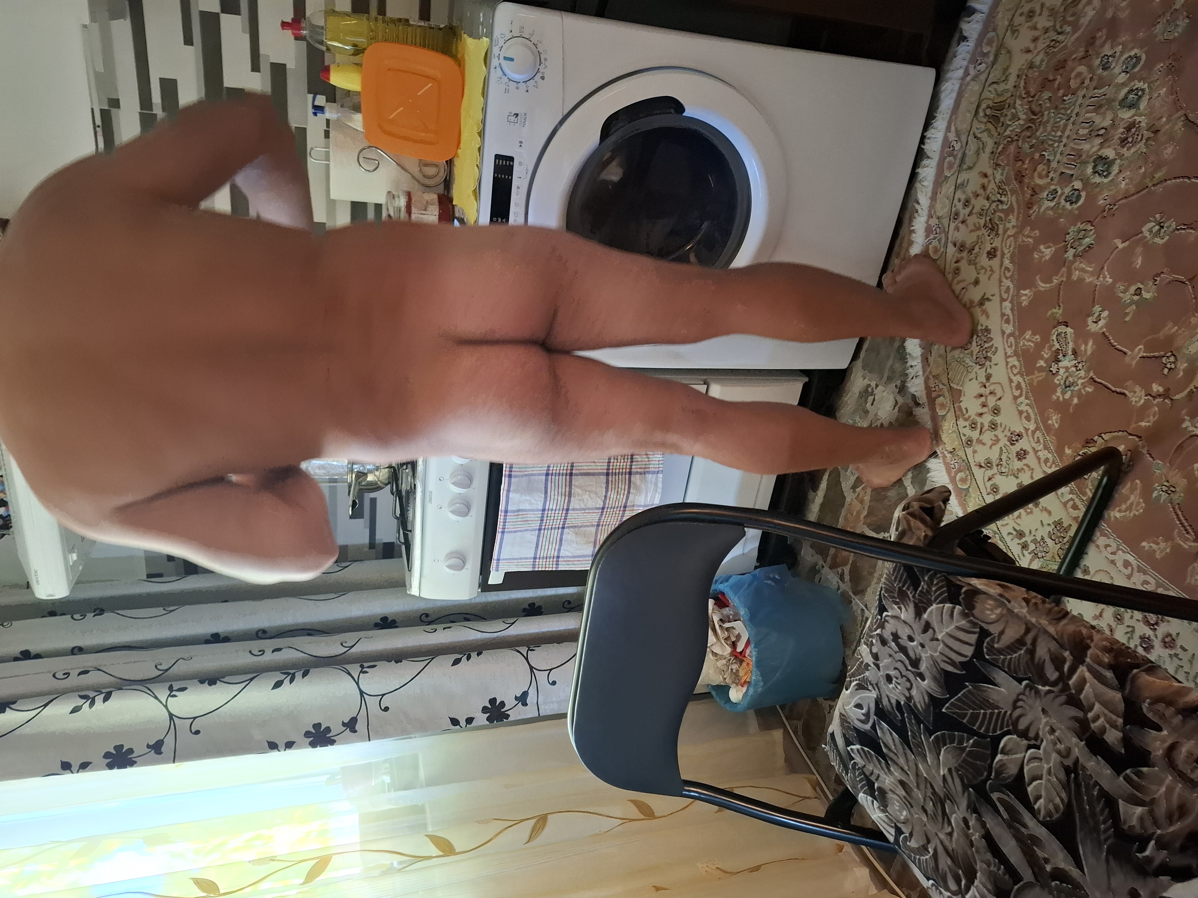 Escorte Sexy - Buzau - Va sall sunt versatil si faca orice vrea clientul nu conteaz orice suna?i-m? sa vb telf sau mesj pe whatapp contra cost