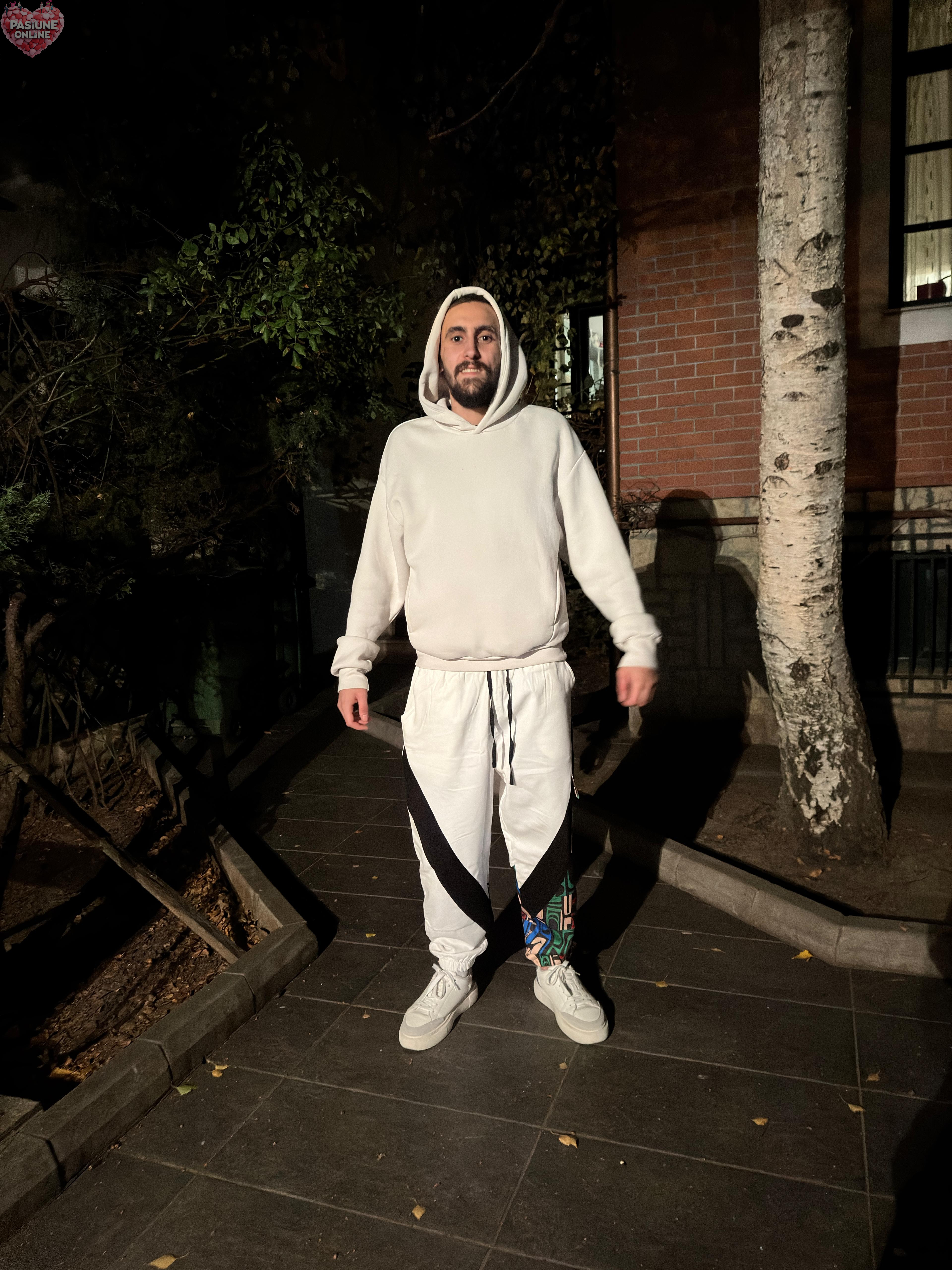 Escorte Sexy - Bucuresti - Caut partener pentru amor va rog suna?i