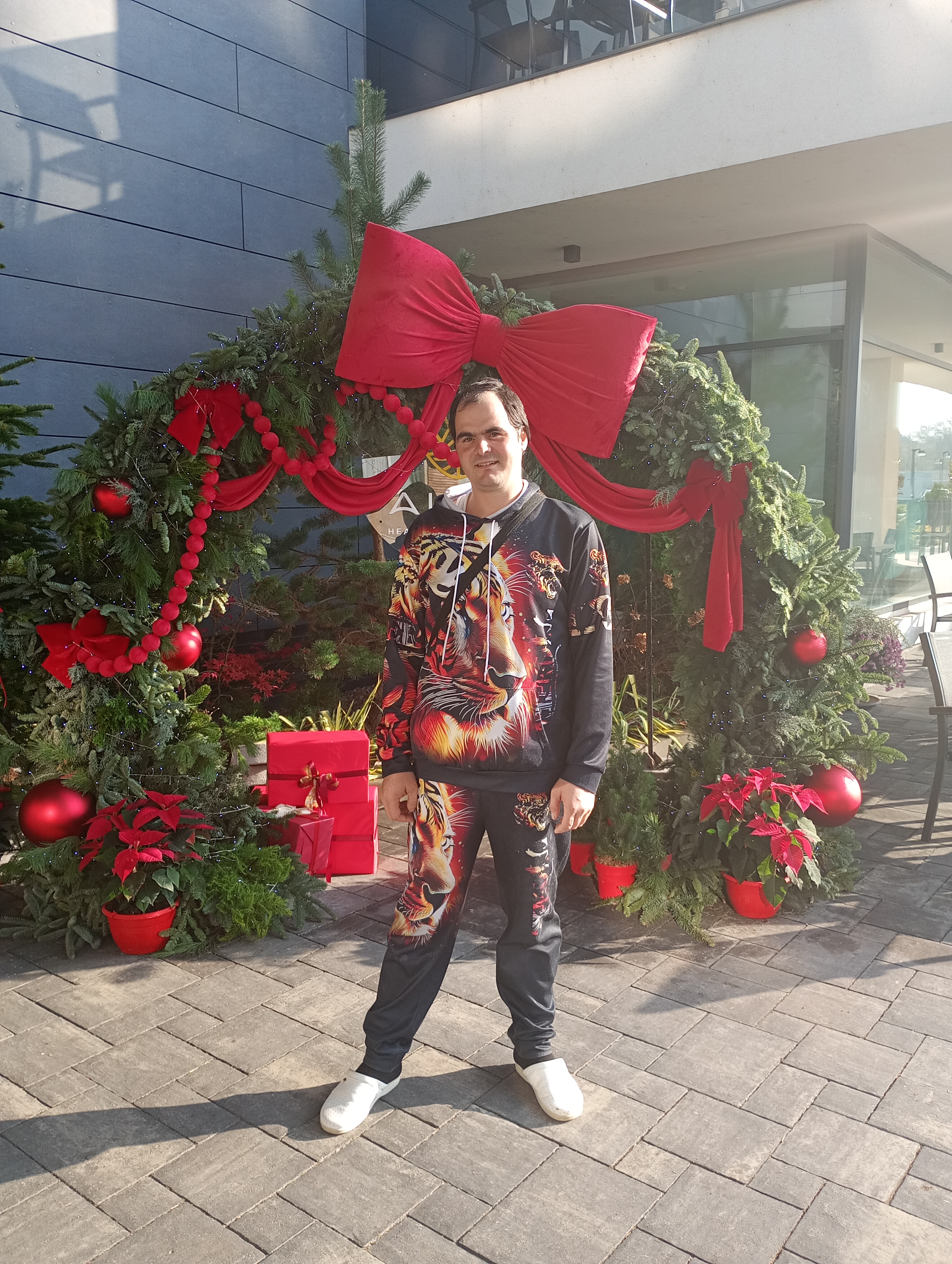 Escorte Sexy - Galați - Eu sunt Marian din Tudor Vladimirescu jude?ul Gala?i sunt doar activ ?i sunt în c?utarea unui pasiv care s? îmi faci toate pl?cerile doresc persoane serioase bazat? pe sinceritate ?i respect eu nu am loc cei care doresc sa o facem toat? ziua ?i noaptea a?tept mesaje pe telefon ?i s? ia o camer? undeva s? o facem