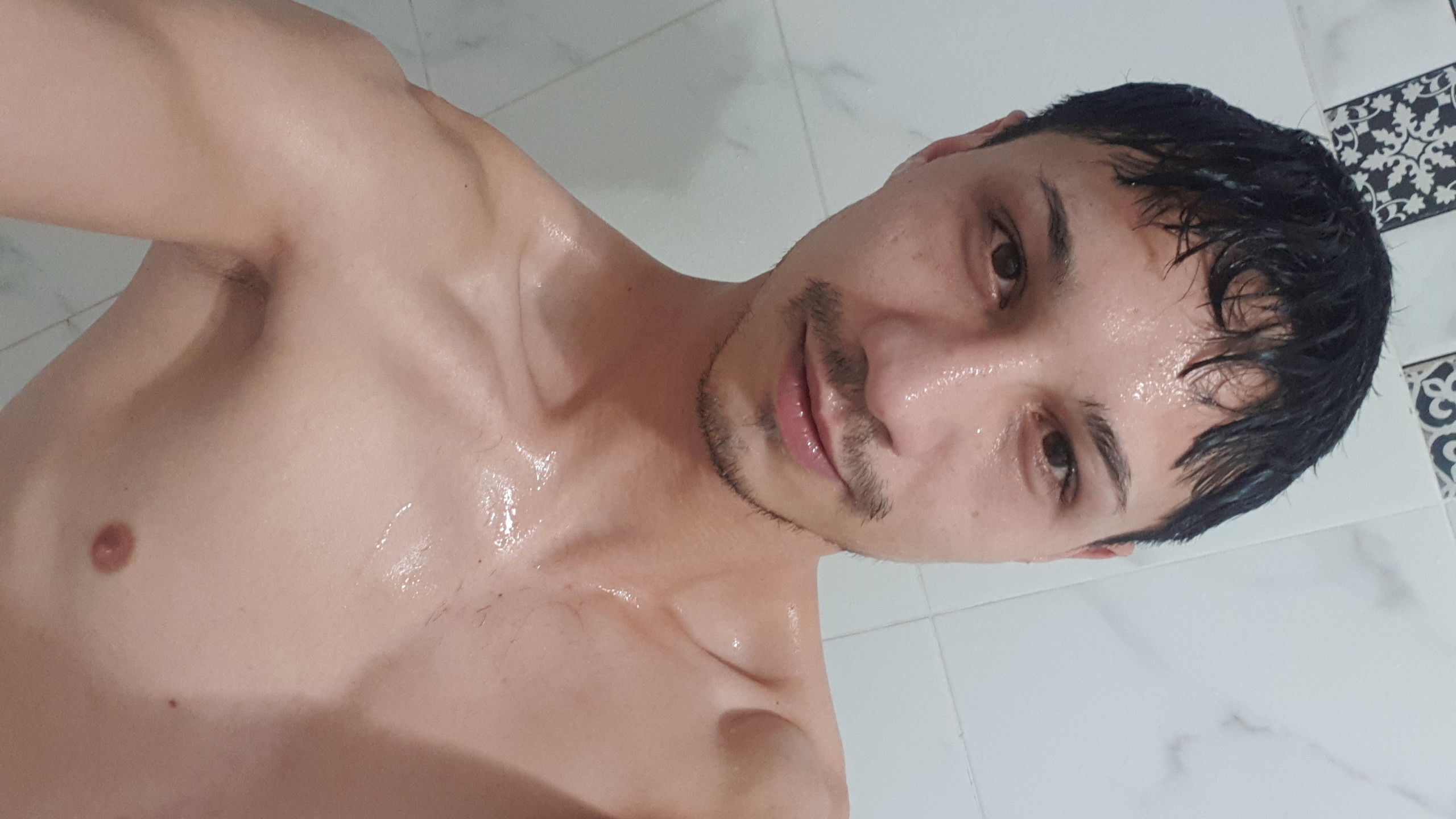 Escorte Sexy - Bucuresti - Salut  ieftin sunt nou fac de tote