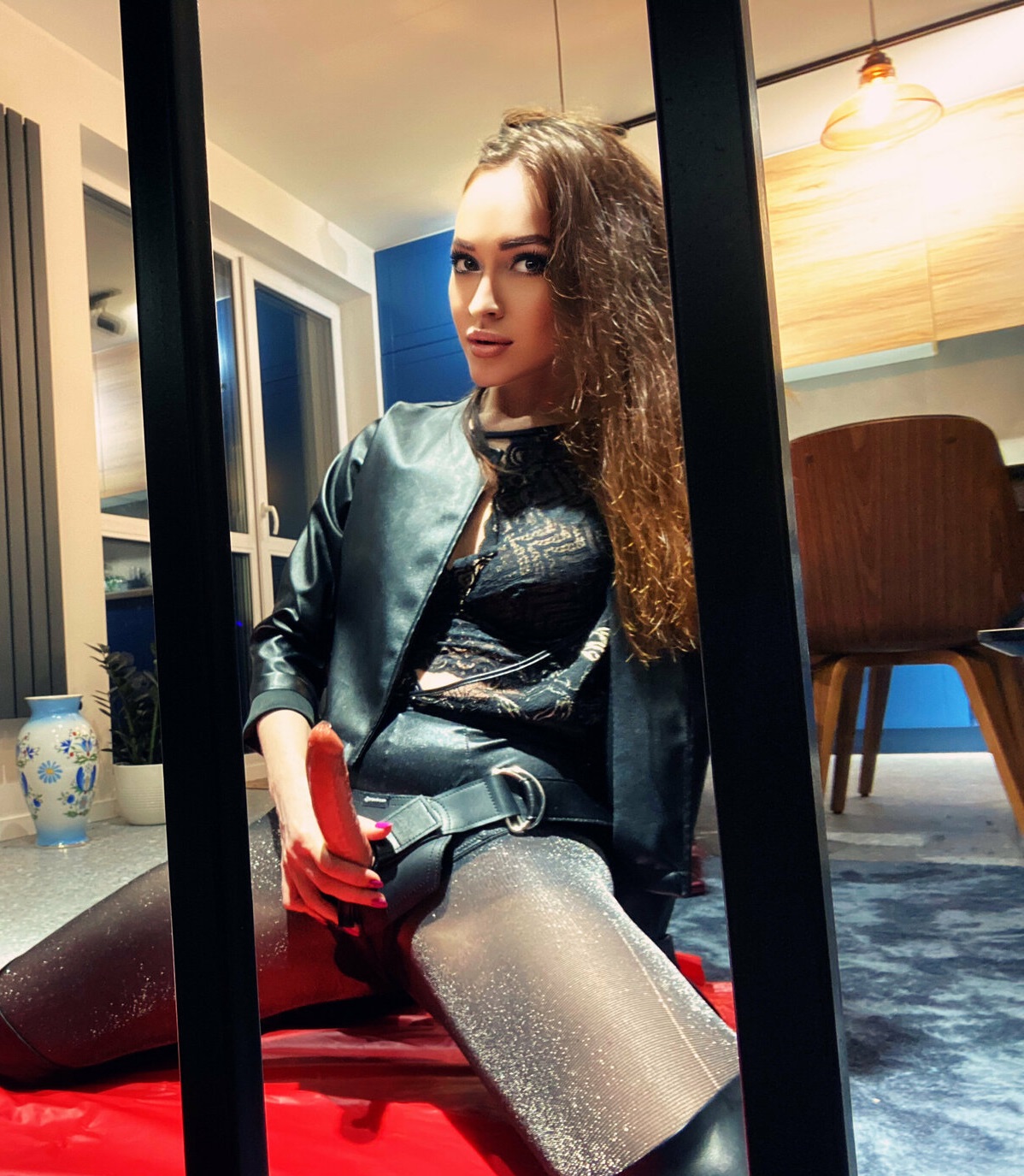 Escorte Sexy - Bucuresti - VREI SA-MI FII SCLAV? Sau poate imi dai iubita sa o fac sclava mea ori, eu am una deja si iubeste sa ma folosesc de ea, o transform in tarfa, poate fii si a ta, sunt perversa si excentrica, ador sa umilesc atat verbal cat si fizic, hai sa-ti pui in practica fanteziile de dominare, ca stapan sau sclav al placerilor sexuale! Non stop contact prin SMS trimitand textul DOMINARE la nr 1580 sau direct telefonic la nr 0906.  800.  843.  Doar pt adulti, tarif 1, 9 eurmin sau 1, 5 eur/sms fara tva. 
