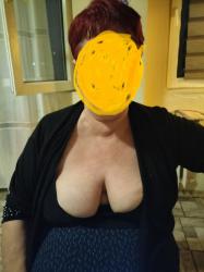 Escorte Sexy - Bucuresti - Matura ofer servici de calitate fara graba și masaj de relaxare contra cost domnilor manierați detalii watap