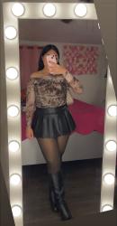 Escorte Sexy - Pitesti - Escorta manierata am revenit.  Ofer companie si masaj terapeutic facut cu creme si uleiuri aromate domnilor manierati intr-o locatie discreta.  Locuri de parcare si ac.  Detalii la telefon. 