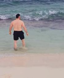 Bucuresti - Escorta Sexy - Hey, eu sunt Mario sunt activ.  am 33 de ani.  sunt romantic pasional, sunt si hard .  îmi place sexul, îmi place s? incerc lucruri noi .  Eu sunt un tip calm, glumet, prietenos, îmi place s? petrec ?i de asemenea îmi place viata ?i mi plac aventurile ?i petrecerile .  pot veni eu la tine, sau pensiune.  ?in sa men?ionez ca pentru mine discre?ia e destul de importanta de asemenea ?i igiena ta.  Restul de toate acestea le putem descoperi împreun?.  .  .  DISCUTILE INTERMINABILE VOR PRIMI BLOCK!!!!