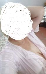 Escorte Sexy - Bucuresti - Roscata discreta atenta la cerintele tale, ofer domnilor manierati companie si masaj terapeutic la domiciliul meu.  Ofer si cer seriozitate maxima, igiena garantata.  Detalii suplimentare la telefon. 