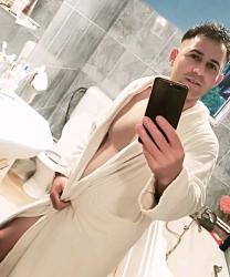 Constanța - Escorta Sexy - Escorta sexy si atenta la detalii te astept la mine domn serios sa-ti ofer cele mai bune servicii de companie, masaj de relaxare, body cu creme si uleiuri parfumate, esti un domn caruia ii place atmosfera atunci suna-ma, nu iti va parea rau.  Detalii la telefon. 