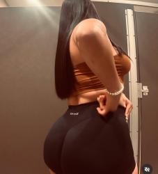 Pitesti - Escorta Sexy - Escorta senzuala ofer companie si masaj tantric.  Te invit pe tine domn manierat sa te bucuri de o sedinta de masaj relaxant intr-un ambient discret si placut, daca apreciezi masajul, esti unde trebuie, poze reale,