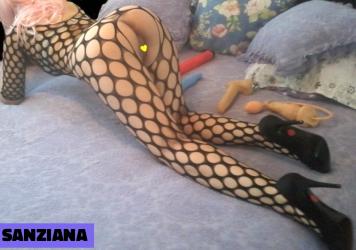 Escorte Sexy - Bucuresti - Sfarcurile tale au chef de joaca si vor sa fie stimulate intr-un anumit fel? Visezi in ascuns la pegging? Te excita gandul de a fi umilit de o femeie? Ti-ar placea sa iti tatonezi latura feminina ghidat de mine? Ai alte fsntezii care ti-su fost refuzate sau pe care ti-a fost rusine sau teama sa le destainui cuiva? Suna-ma! Ma aflu aici, ca sa ti le indeplinesc.  Sunt mistress/ stapana Sanziana, o femeie stilata, prezentabila, open minded, atenta la nevoile tale nesatisfacute si te astept intr-un cadru select, sigur si confortabil cu accesorii adecvate, sa iti satisfac cele msi profunde nevoi!