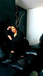 Escorte Sexy - Pitesti - Top escorta bruneta titrata, cu experienta, o fire placuta, calma si rabdatoare ofer companie, masaj de relaxare si terapeutic in conditii de lux.  Detalii la telefon. 