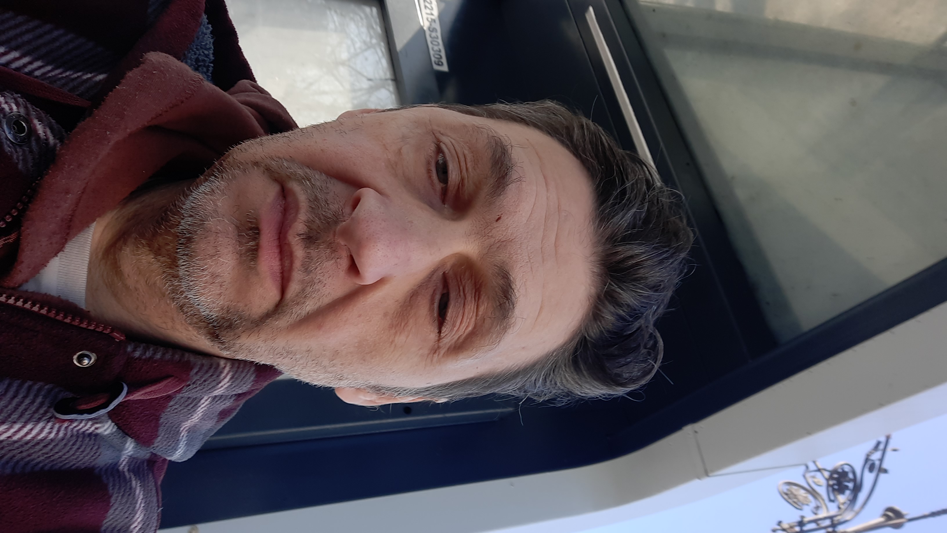 Bucuresti - Escorta Sexy - Roscata discreta atenta la cerintele tale, ofer domnilor manierati companie si masaj terapeutic la domiciliul meu.  Ofer si cer seriozitate maxima, igiena garantata.  Detalii suplimentare la telefon. 