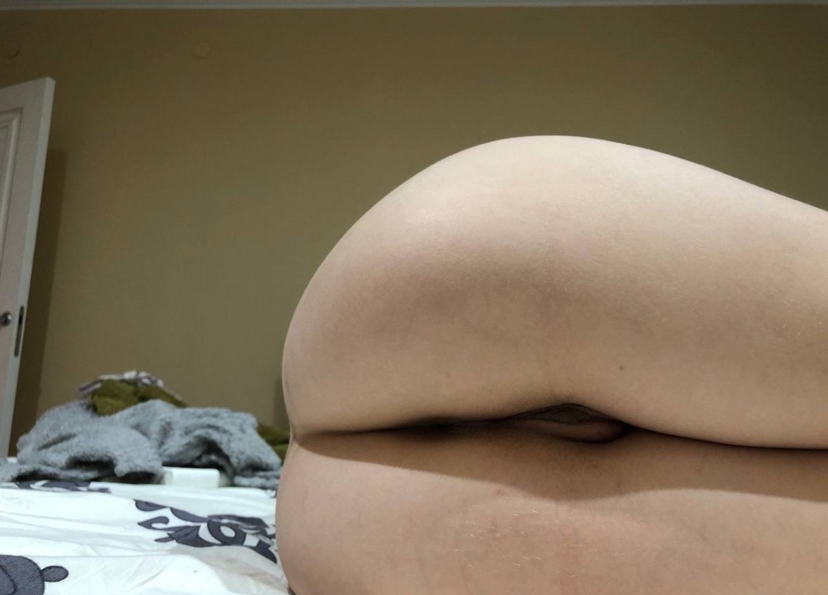 BUCURESTI TOATA TARA - Escorta Sexy - Nu ma mai satur de sex, nimfomana cu acte in cautare de scula tare sa mi-o bag in toate gaurile pana-ti storc zeama din ea! Mi-o dai tu? Vorbeste-mi porno la tel 0906.  800.  817 (1, 9 eur/min) sau hai sa-ti zic cat de perversa sunt si prin sms la nr 1533 (1, 5 eur/sms), trimite text IA PULA si ti-o iau la pipait, doar daca esti adult, non stop, tarif fara tva. 