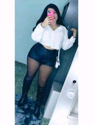 Escorte Sexy - Pitesti - Escorta manierata am revenit.  Ofer companie si masaj terapeutic facut cu creme si uleiuri aromate domnilor manierati intr-o locatie discreta.  Locuri de parcare si ac.  Detalii la telefon. 