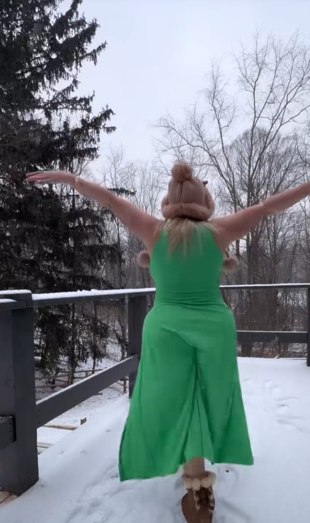 Bucuresti - Escorta Sexy - Escorta senzuala iti pot oferi companie, dominare , masaj prostatic, intr-o ambianta placuta, clipe linistite la domiciliul meu sau al tau.  Astept domni seriosi si manierati.  Detalii la telefon
