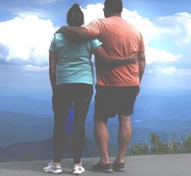 Bucuresti - Escorta Sexy - Buna ziua dragi noștri suntem un cuplu de soț și soție facem dragoste cu tine soțul este bi mesaji pe WhatsApp aveam și filmulețe x le vindem nu gratis parcul florilor Pantelimon doar puțin timp în București facem și dominare