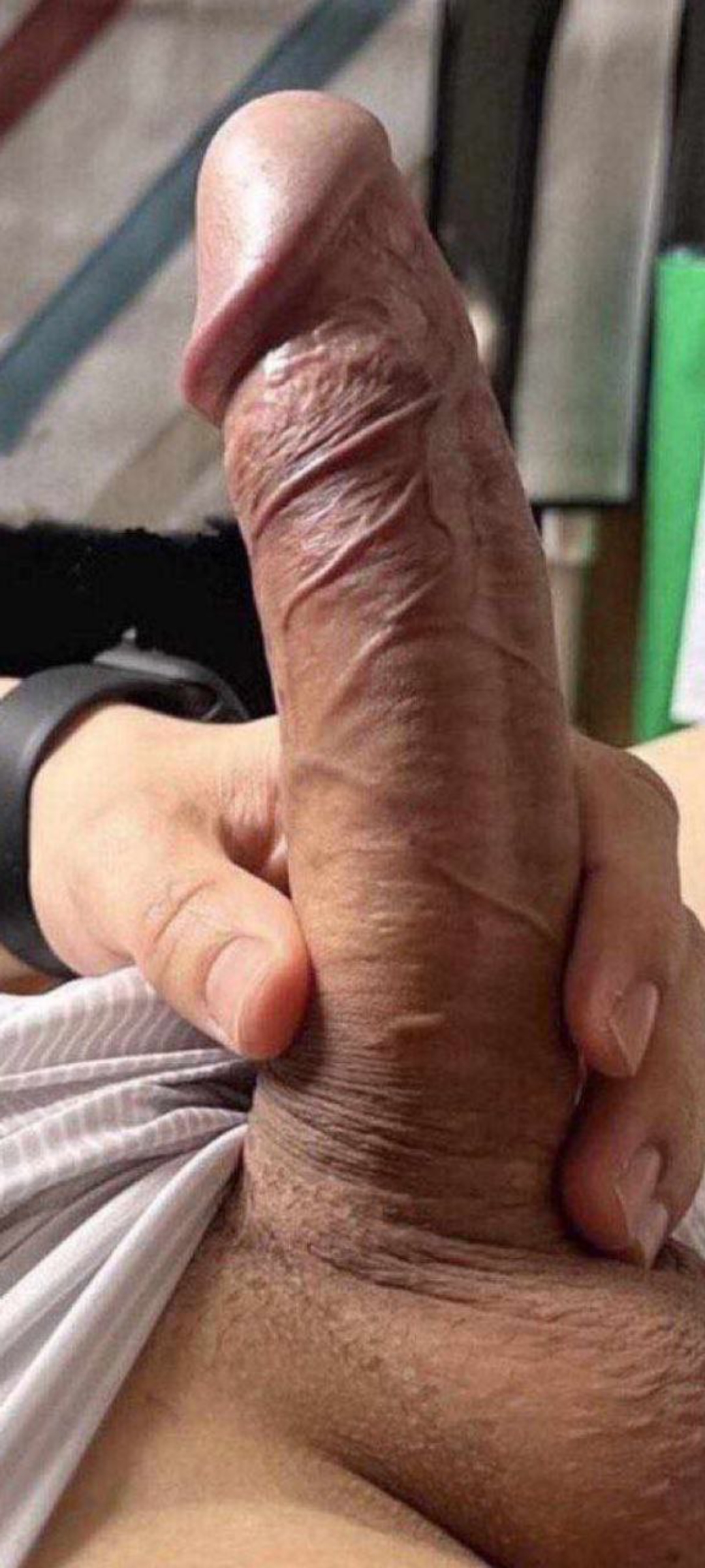 Escorte Sexy - Bucuresti - Escorta bruneta reala, draguta si cu bun simt ofer companie, masaj terapeutic si masaj corporal de intretinere.  Prosoape curate, igiena.  Pt.  detalii in plus suna-ma.  Detalii la telefon. 