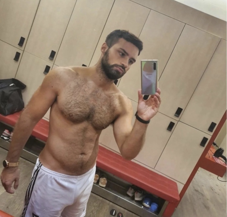 Bucuresti - Escorta Sexy - Locatie, versatil, prep, prezervativ, un barbat linistit, focusat sa te satisfaca moral, emotional, s?exual, nu ezita sa ma contactezi:
Rog un mesaj de inceput, pe whatssap