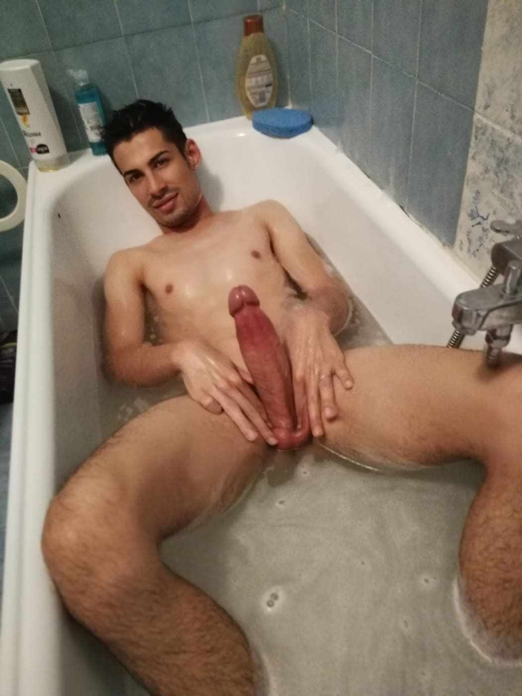 Bucuresti - Escorta Sexy - AYAN XXL Turkish boy only top accept si cupluri ofer si ShoWeb