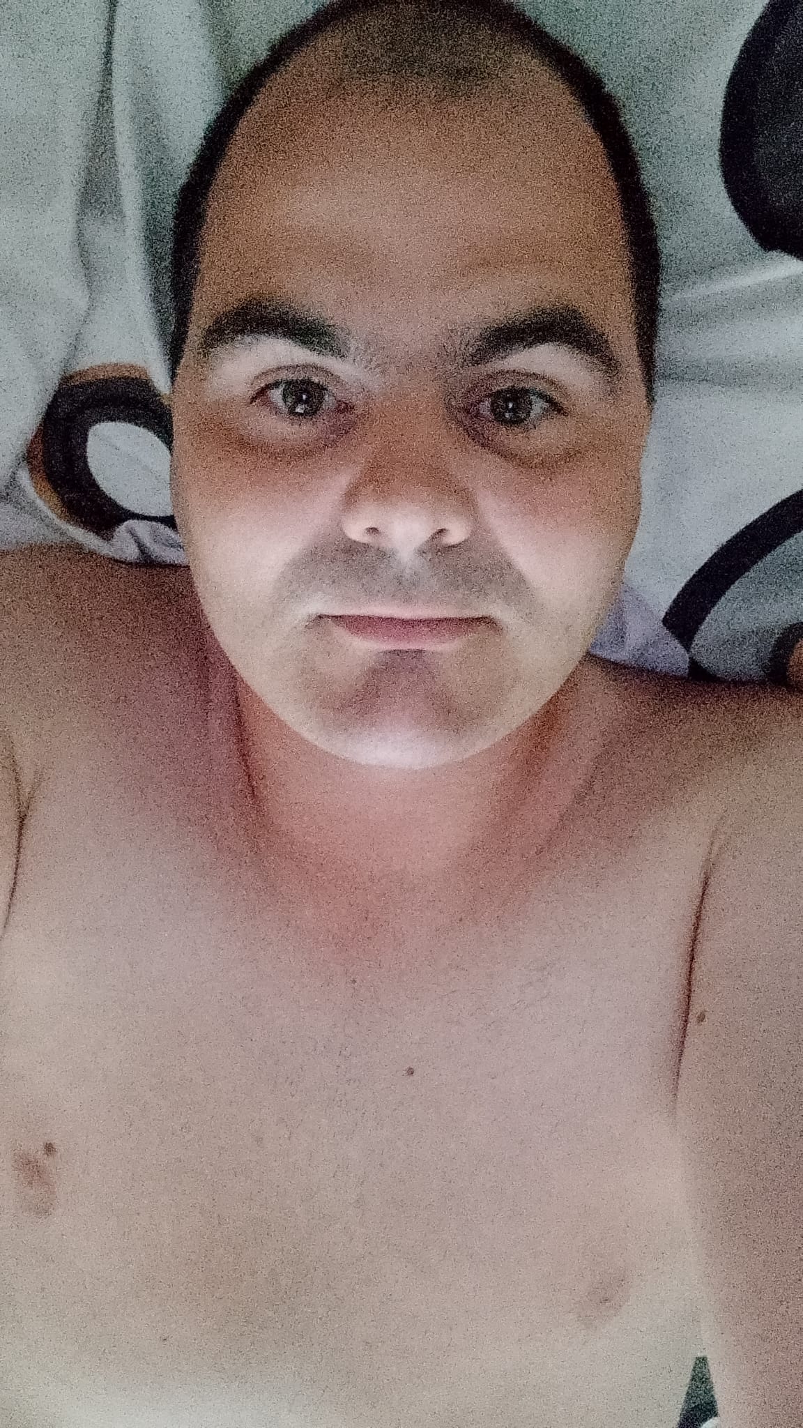 Galați - Escorta Sexy - Salutare Eu sunt Marian din Tudor Vladimirescu jude?ul Gala?i sunt doar activ sunt în c?utarea unui pasiv care s? îmi fac? toate pl?cerile doresc s? te pun în genunchi ?i s? te ?in cu mâinile de cap ?i s? o sugi adânc pe urm? te pun capr? s? te ?i fut nu am loc Cine are drum spre Gala?i ?i vrea s? o facem a?tept mesaje pe WhatsApp sau la telefon