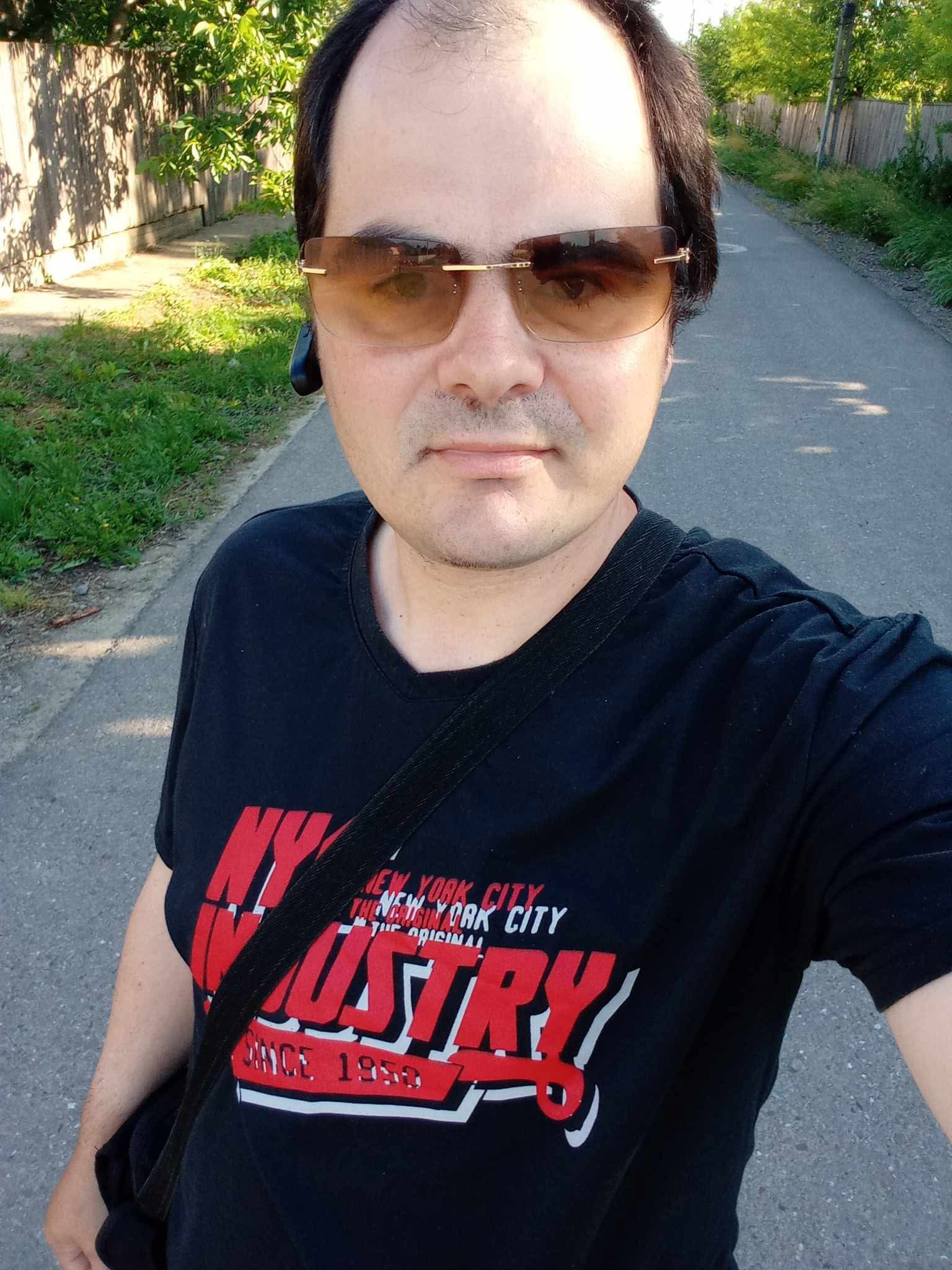 Galați - Escorta Sexy - Eu sunt Marian din Tudor Vladimirescu jude?ul Gala?i sunt doar activ sunt în c?utarea unui pasiv care s? îmi fac? toate pl?cerile îmi place s? o dau la supt îmi place s? te pun ca pân? s? te fut cine are drum spre Gala?i eu nu am ma?in? ?i nici loc nu am a?tept mesaje pe WhatsApp sau la telefon