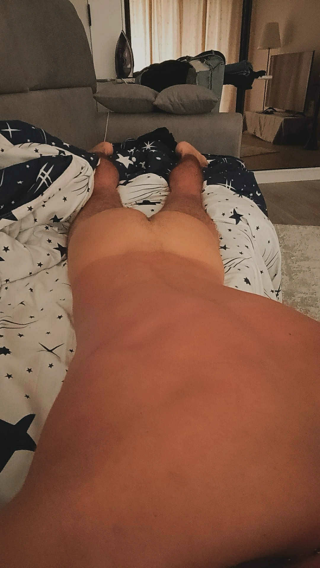 Escorte Sexy - Bucuresti - Escorta 23 senzual pasiv iti pot oferi companie, masaj de relaxare, intr-o ambianta placuta, clipe linistite la domiciliul meu sau al tau.  Astept domni seriosi si manierati