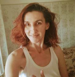Galați - Escorta Sexy - Escorta matura  te astept la mine domn serios sa-ti ofer cele mai bune servicii de companie, Daca esti un domn caruia ii place atmosfera atunci suna-ma, nu iti va parea rau.  Detalii la telefon. 