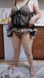 București - Escorta Sexy - Escorta senzuala iti pot oferi companie,  suntem cuplu soț si soție vă asteptam să va descoperiți cele mai ascunse fantezii si secrete suntem deschisi si naturali vă așteptăm să vă descoperiți cele mai ascunse fantezii.  masaj de relaxare, intr-o ambianta placuta, clipe linistite la domiciliul meu sau al tau.  Astept domni seriosi si manierati.  Detalii la telefon