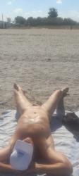 București - Escorta Sexy - Escorta senzuala iti pot oferi companie, suntem cuplu soț si soție vă asteptam să va descoperiți cele mai ascunse fantezii si secrete suntem deschisi si naturali.  .  .  masaj de relaxare, intr-o ambianta placuta, clipe linistite la domiciliul meu sau al tau.  Astept domni seriosi si manierati.  Detalii la telefon