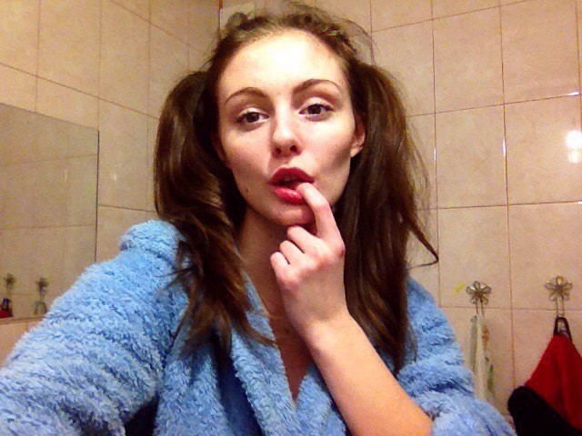 BUCURESTI TOATA TARA - Escorta Sexy - Sunt tot ce ai visat vreodata, intruchiparea fanteziilor tale, o nimfa senzuala, sexy, frumoasa si dulce, vino si descopera cea mai tentanta ispita, pozele imi apartin, suna-ma daca esti un domn hotarat la TEL.  0906.  800.  833 Sau imi poti trimite SMS la nr.  1533 cu textul TE VREAU si te contactez eu.  Exclusiv adultilor, tarif 1, 5 eur/sms sau 1, 9 eur/min fara tva. 