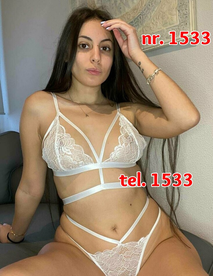 Toata Tara ❤️ - Escorta Sexy - Vrei o partenera noua de sex? Ti se scoala cand te gandesti la ea? POATE FI CHIAR VECINA Ta! Esti singur sau vrei sa schimbi partenera care nu te mai satisface? Suna la nr.  unic 1533 (1, 5 eur/min) si afla numerele de telefon ale celor mai sexy si lipsite de prejudecãti fete care iti vor satisface toate fanteziile sexuale.  Daca esti mai timid, trimite SMS la nr.  1533 (1, 5 eur/sms) cu numele orasului tau si imediat si imediat vei cunoaste o femeie foarte dragutza si sexy.  Pt adulti, tarif fara tva