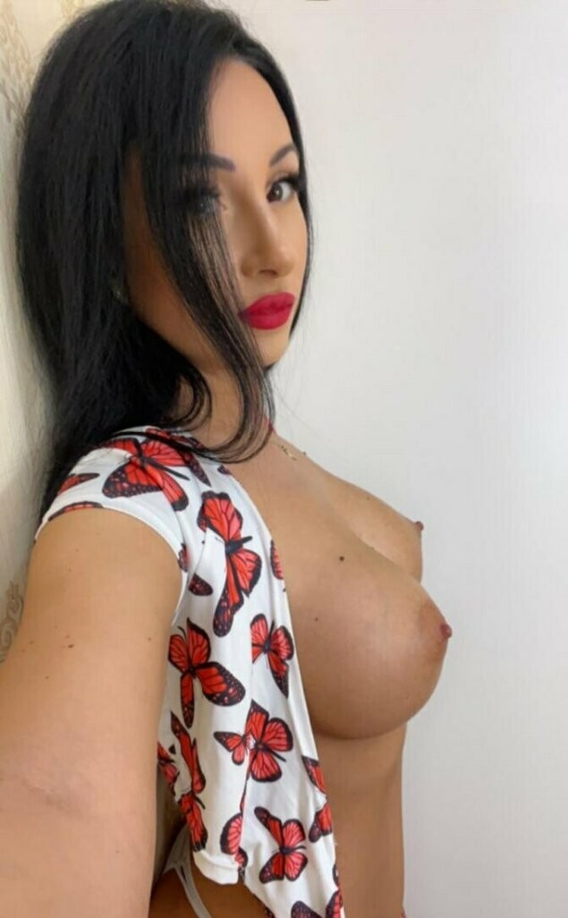 Escorte Sexy - BUCURESTI TOATA TARA - Buna, iubitule! Sunt O FATA DULCE SI FARA FITE de 22 ani si pot fi fata visurilor tale.  Daca iti place ce vezi si vrei sa traiesti aventura vietii tale, imi poti TRIMITE SMS la 1533 cu textul AVENTURA EROTICA si te voi contacta eu sau suna-ma direct la telefon 0906-800-800 Exclusiv adultilor! Tarif 1, 5 eur/sms sau 1, 9 eur/min, fara tva.  NON STOP!
