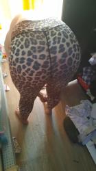 Escorte Sexy - București - Escorta senzuala iti pot oferi companie,  suntem cuplu soț si soție vă asteptam să va descoperiți cele mai ascunse fantezii si secrete suntem deschisi si naturali vă așteptăm cu drag.  .  .  .  .  .  masaj de relaxare, intr-o ambianta placuta, clipe linistite la domiciliul meu sau al tau.  Astept domni seriosi si manierati.  Detalii la telefon