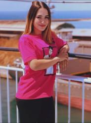 Targu Jiu - Escorta Sexy - ✨ O PREZENȚĂ DEOSEBITĂ, MOMENTE SPECIALE ✨

Bună, dragilor! ????

Sunt o persoană feminină, îngrijită și rafinată, cu o atitudine caldă și un zâmbet care îți poate face ziua mai frumoasă.  ❤️

Îmi place să ofer companie plăcută, conversații interesante și momente de relaxare într-o atmosferă discretă, elegantă și plină de bună dispoziție.  

Pun preț pe respect reciproc, seriozitate și discreție.  Dacă îți dorești să cunoști o persoană plăcută, cu stil și bun-simț, te invit să mă contactezi.  ????