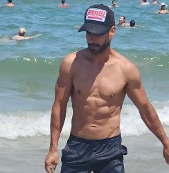 Escorte Sexy - Bucuresti - Activ dominant , discret , serios