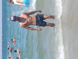 Bucuresti - Escorta Sexy - Activ dominant , discret , serios